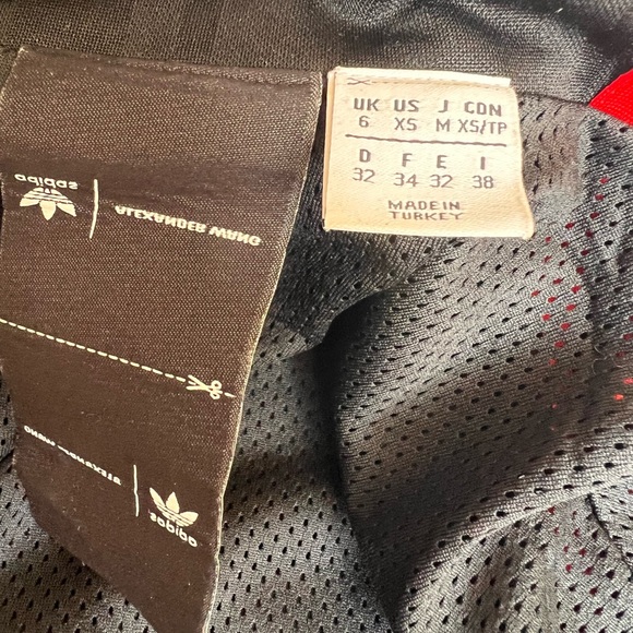 Adidas x Alexander Wang Black and Red Activewear Cropped Zipup Jacket - XS - Picture 4 of 5